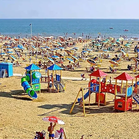 Hotel Tranquil For 3 Guests By Beahostrentals Bibione